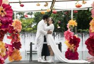 "Terra e Paixão": Kelvin e Ramiro se casam com direito a beijão e fãs comemoram