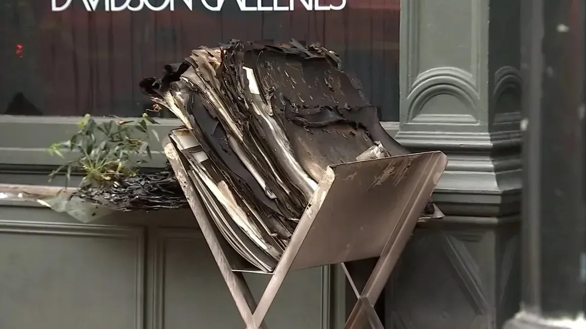 240115222449-01-pioneer-square-art-gallery-fire