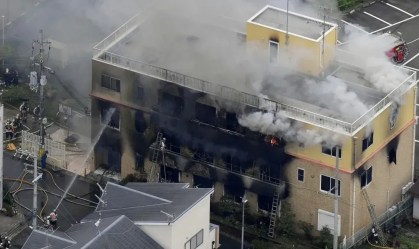 Tribunal do Japão condena homem à morte por incêndio em estúdio