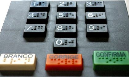 Prazo para regularizar título de eleitor pela internet termina nesta segunda (8)