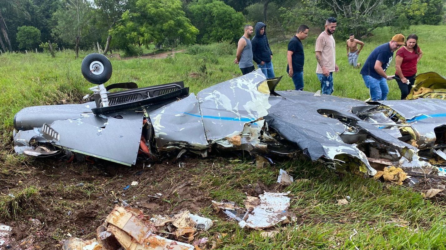 avião cai em Itapeva