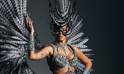 Figurino de Anitta no show de São Paulo homenageou a escola de samba Gaviões da Fiel, tradicional agremiação paulista