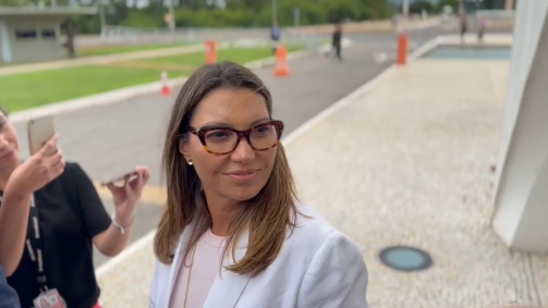 Janja esteve na Praça dos Três Poderes nesta sexta-feira (5)