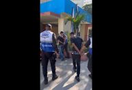 Dupla com quase 60 passagens na polícia é presa por furtar celular no Rio