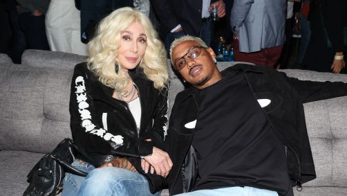 Cher e Alexander Edwards em evento no Arizona em fevereiro de 2023