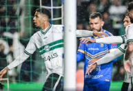 Coritiba vence São Joseense e mantém 100% de aproveitamento no Paranaense