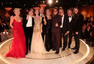 Cillian Murphy presta homenagem a colegas de elenco ao receber Globo de Ouro