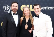 Brett Goldstein, Juno Temple e Phil Dunster, de &quot;Ted Lasso&quot; no Critics Choice Awards