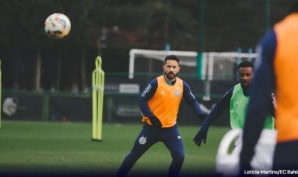 Ceni fala do impacto de Everton Ribeiro no Bahia: "Espelho para muitos atletas"