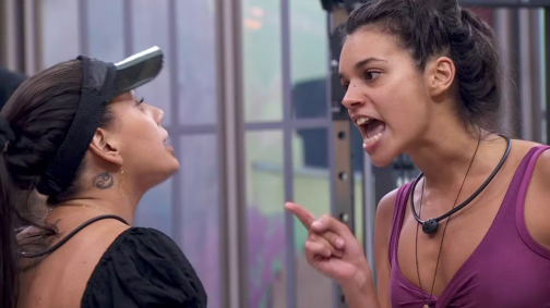 Fernanda e Alane brigando aos gritos no BBB24