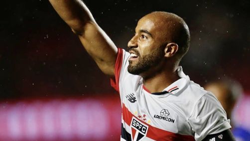 Lucas Moura comemora gol na vitória sobre o Santo André pelo Paulistão