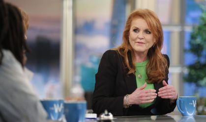 Duquesa Sarah Ferguson, ex-esposa do príncipe Andrew, é diagnosticada com câncer de pele