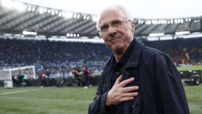 Sven-Göran Eriksson antes de partida entre Lazio e Roma pelo Campeonato Italiano