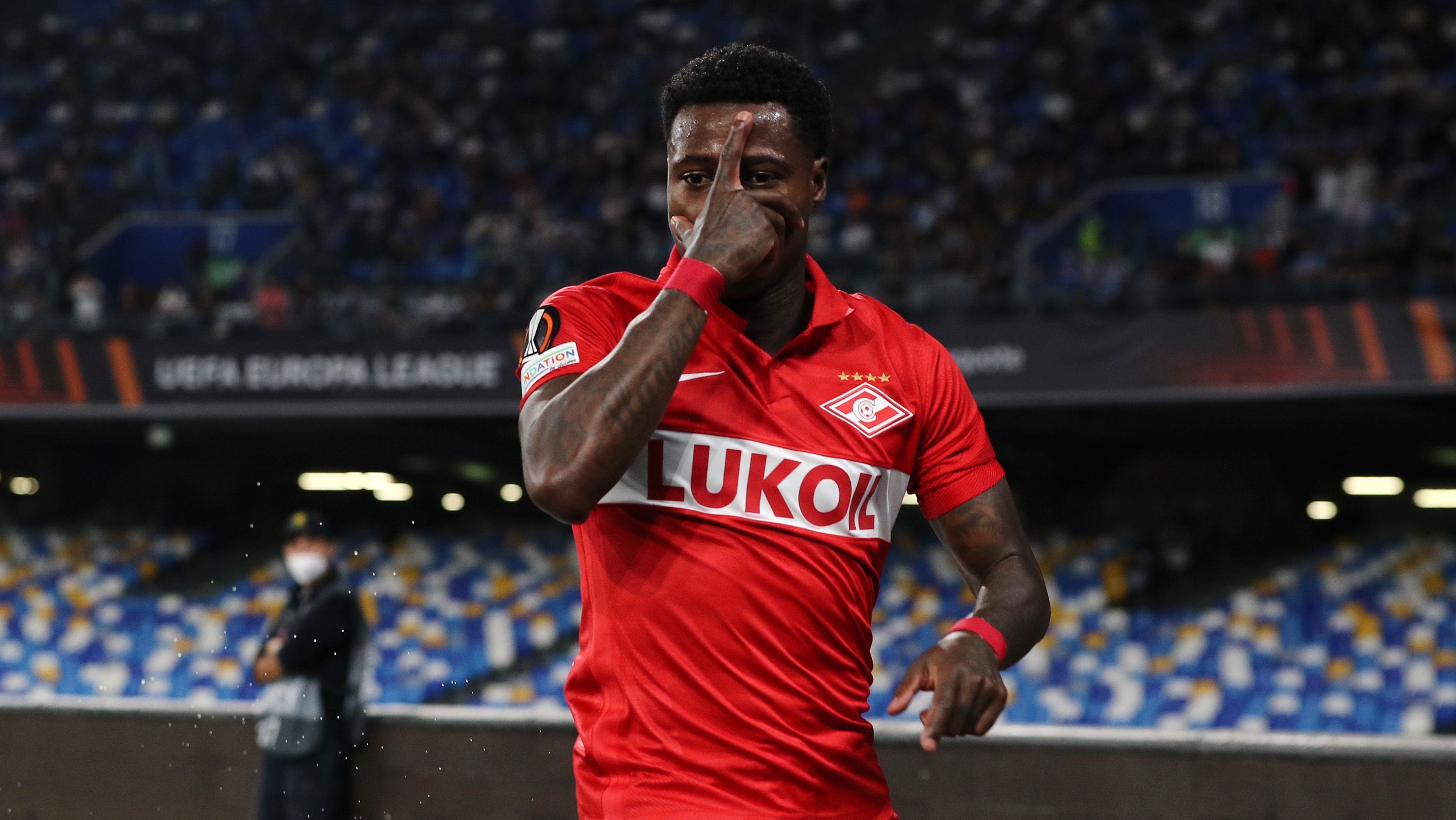 Quincy Promes celebra gol com a camisa do Spartak Moscou