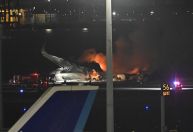 Japão investiga responsabilidades em colisão entre aviões que matou cinco pessoas