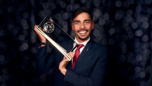 Guilherme Madruga levou o prêmio Puskás de gol mais bonito de 2023 no prêmio FIFA The Best