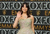 Jenna Ortega diz que mulheres deveriam estrelar filmes próprios, não spin-offs