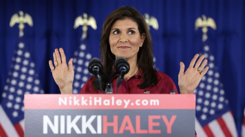 A pré-candidata presidencial republicana, ex-embaixadora da ONU, Nikki Haley, fala em evento em Iowa / Win McNamee/Getty Images