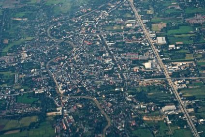 Vista aérea da província de Suphan Buri, ao norte de Bangkok, na Tailândia.