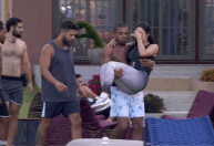 BBB24: Isabelle passa mal, é socorrida e liberada em seguida; veja