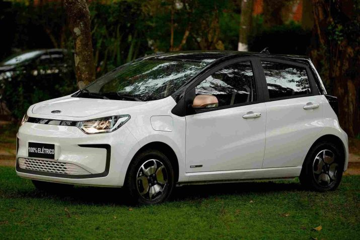 JAC i-JS2: um dos carros elétricos mais baratos do Brasil / JAC/Divulgação