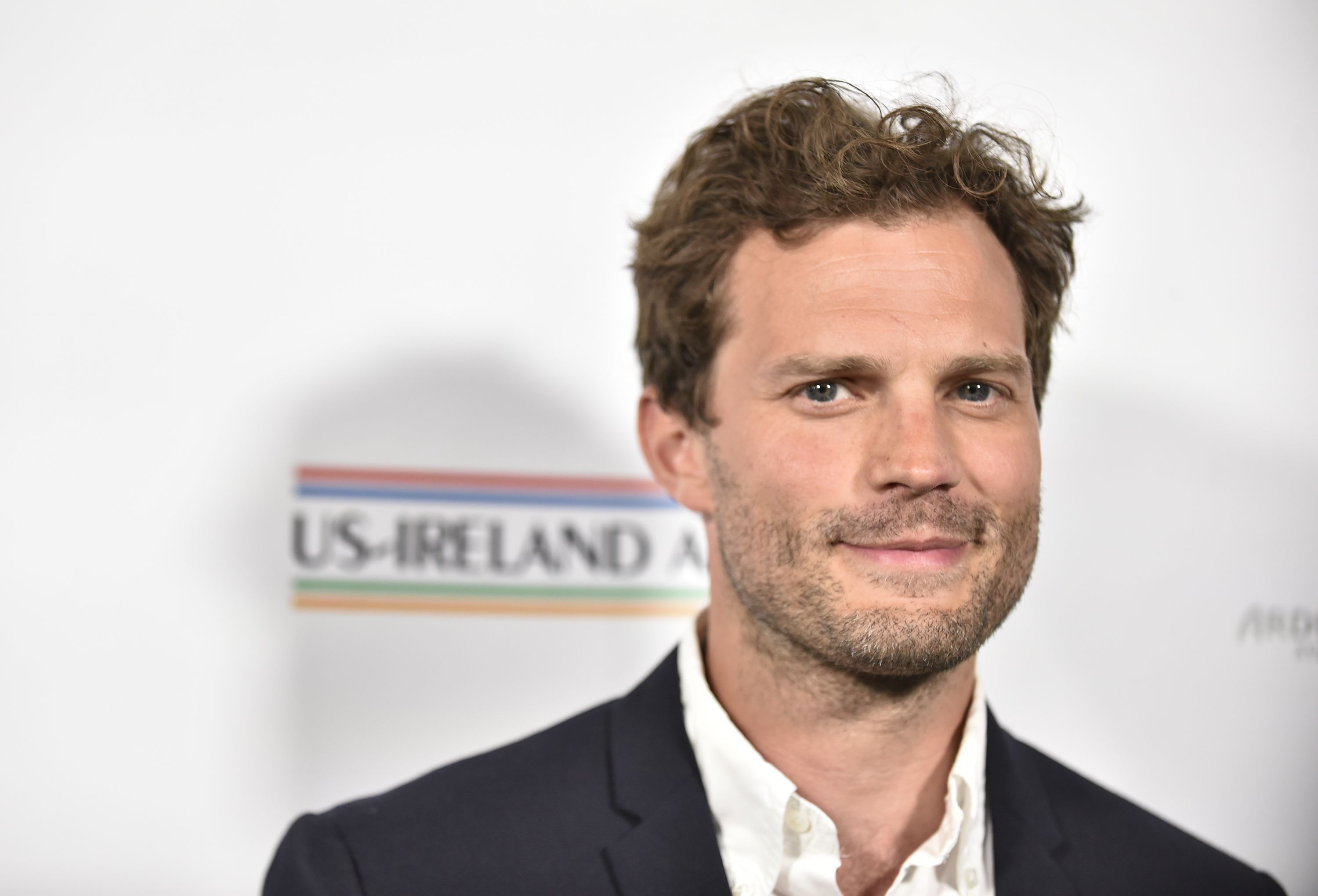 Jamie Dornan diz ter sentido sintomas de infarto ao sofrer acidente com lagarta