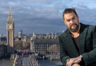 Jason Momoa adota estilo de vida nômade: 