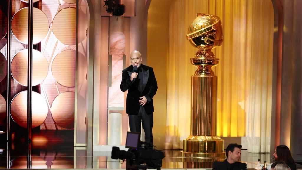 Jo Koy foi mestre de cerimônia no Globo de Ouro de 2024