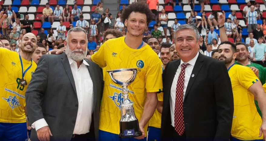 Jogador brasileiro sofre racismo em partida na Argentina