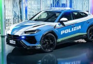 Polícia da Itália incorpora SUV de R$ 4,3 milhões da Lamborghini à frota