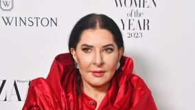 Marina Abramovic participa do Harper&#039;s Bazaar Women of the Year Awards 2023 no Claridge&#039;s Hotel, em Londres, Reino Unido, em 7 de novembro de 2023