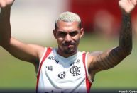 Presidente do Corinthians tenta Matheuzinho de novo: "Esperando resposta"