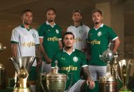 Palmeiras lança nova camisa para 2024; veja fotos