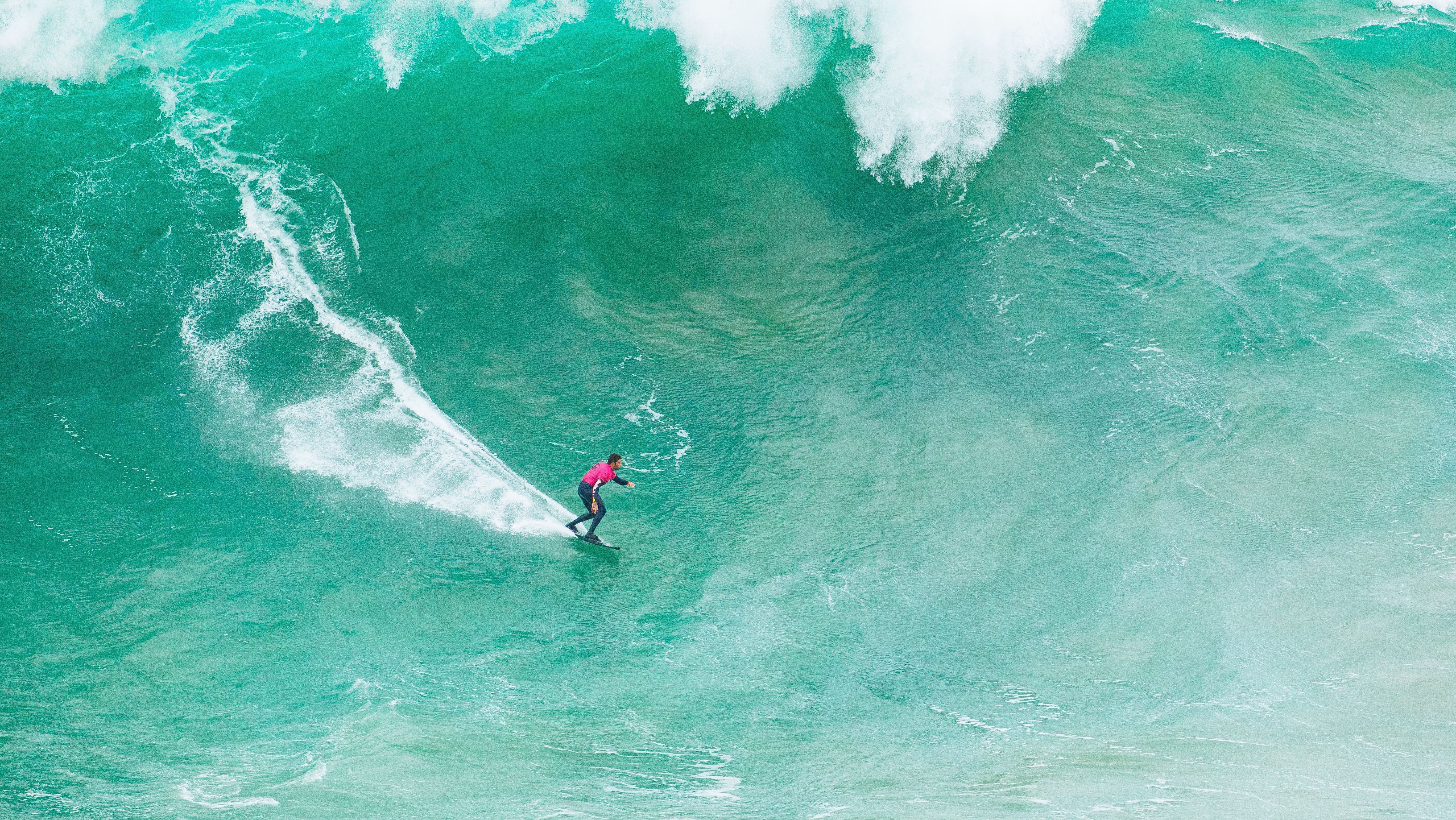 Pedro Scooby em Nazaré