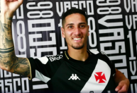Vasco acerta novo empréstimo de Praxedes e cumpre meta de renovações para 2024