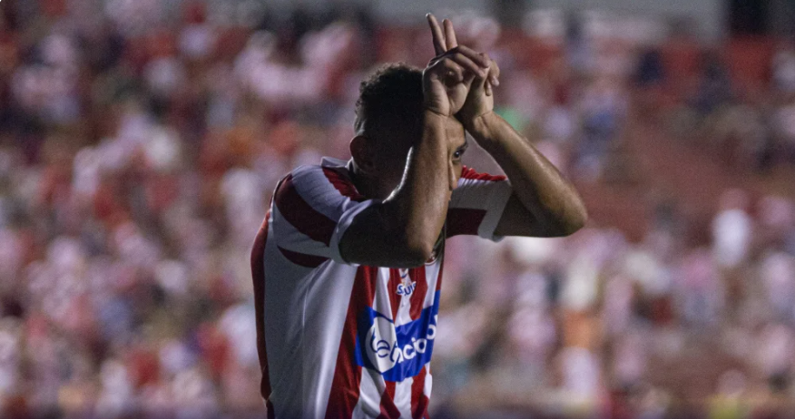 Ray Vanegas fez o gol que garantiu a vitória do Náutico