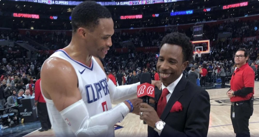 Russell Westbrook e Rahshaun Haylock durante entrevista pós-jogo