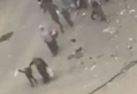 Mulher é baleada ao fugir com o neto, que segurava uma bandeira branca em Gaza