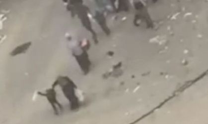 Mulher é baleada ao fugir com o neto, que segurava uma bandeira branca em Gaza