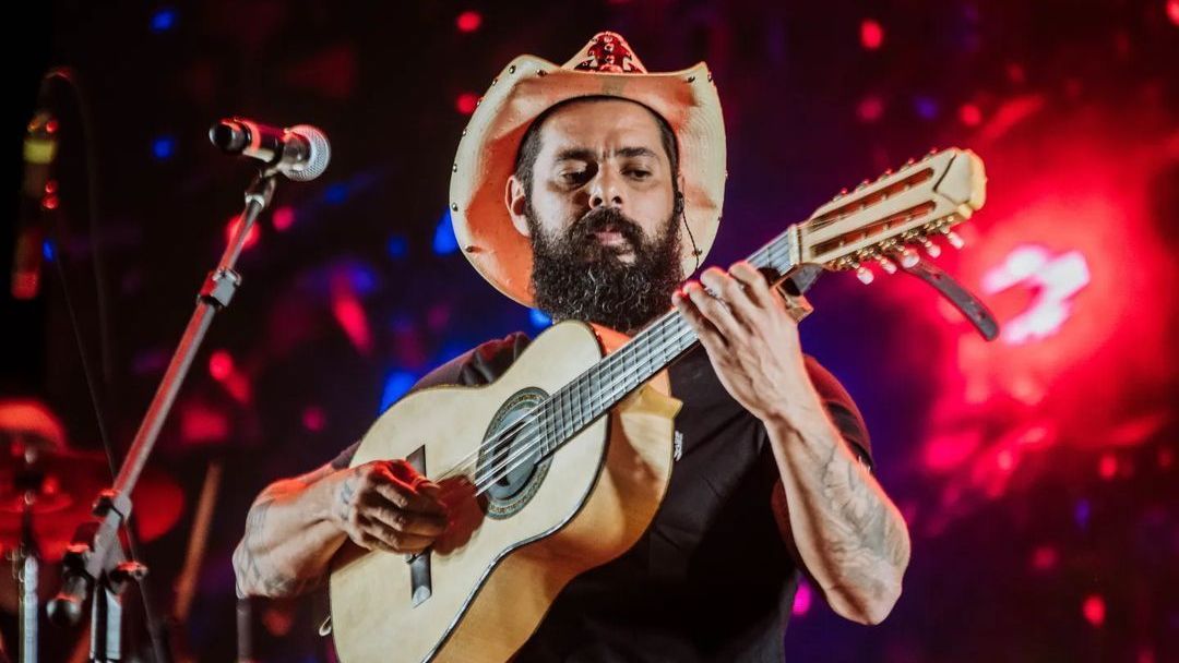 Cantor sertanejo João Carreiro morre aos 41 anos após cirurgia no coração