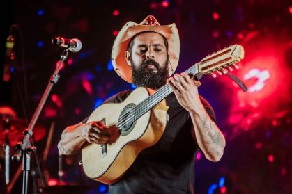 Cantor sertanejo João Carreiro morre aos 41 anos após cirurgia no coração