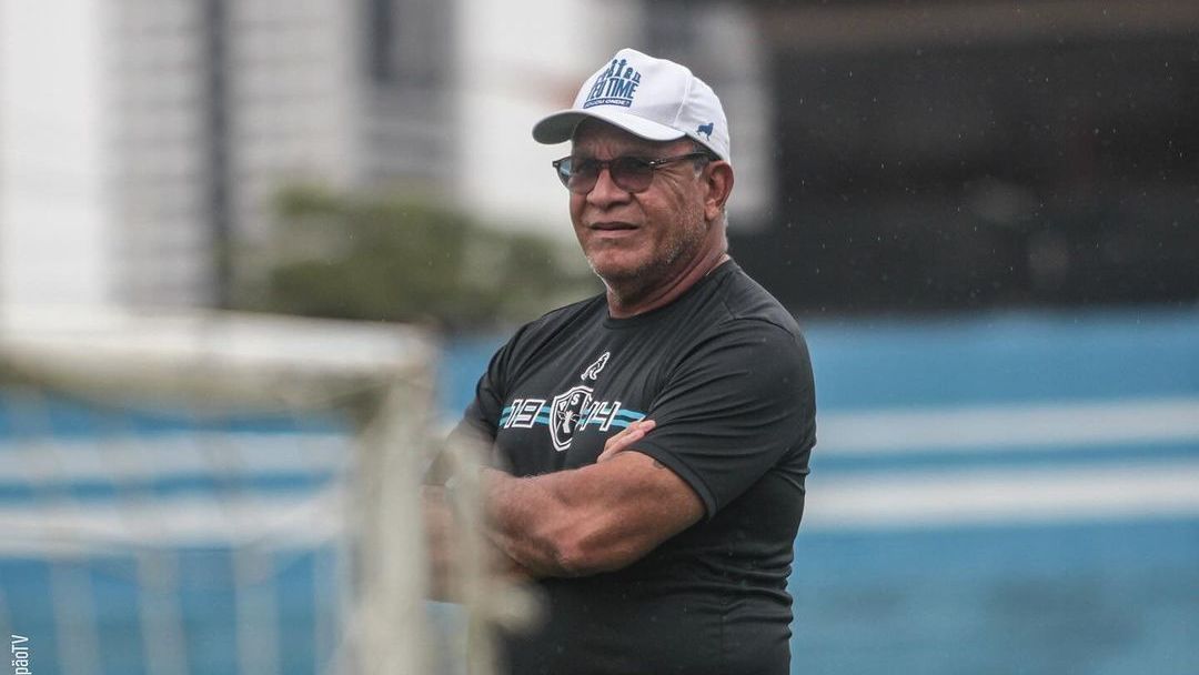 Hélio dos Anjos, técnico do Paysandu