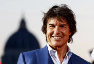 Tom Cruise vai produzir e estrelar filmes da Warner Bros