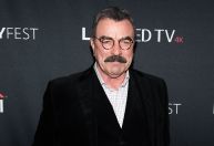 Tom Selleck homenageia Matthew Perry: 