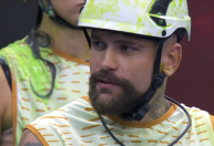 BBB24: Tadeu justifica retirada de prótese de Vinicius: 