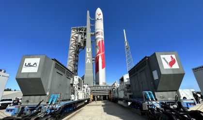 Foguete Vulcan Centaur na base de lançamento, nos Estados Unidos