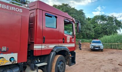 Polícia encontra marcas de tiros e investiga morte de família no interior de SP