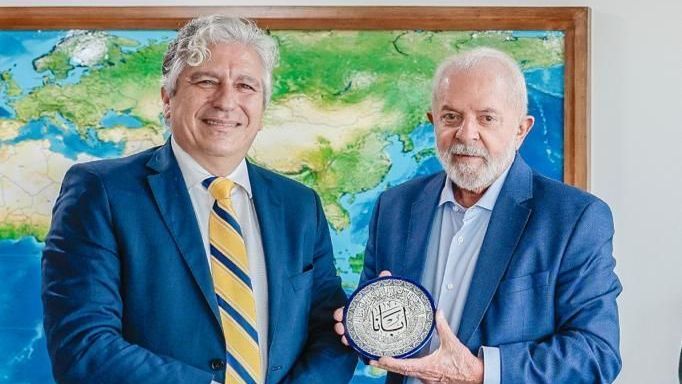 Imagem de destaque do post: Lula se reúne com embaixador que conduziu retirada de brasileiros de Gaza