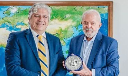 Imagem de destaque do post: Lula se reúne com embaixador que conduziu retirada de brasileiros de Gaza
