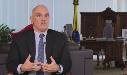 Acampados em quartéis tiveram palestras sobre invasão de Poderes e plano de golpe, diz Moraes à CNN